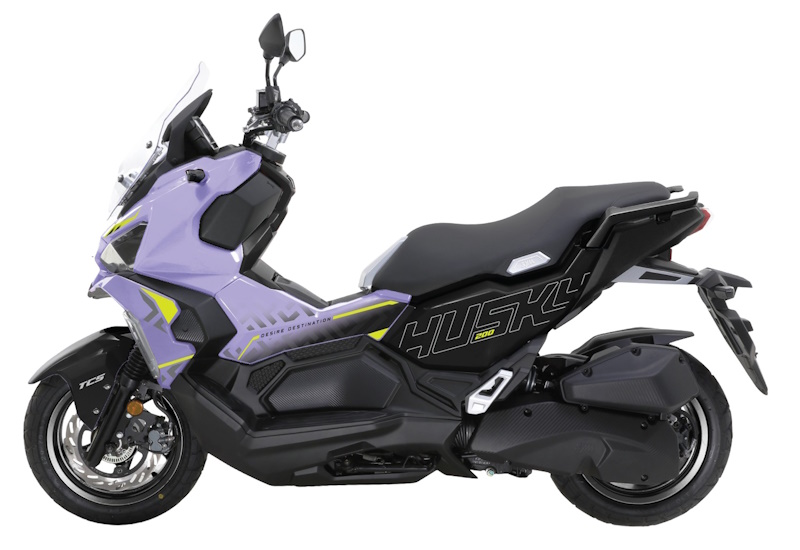 YAMAHA 135LC