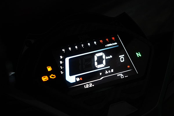 YAMAHA NVX (Scooter)