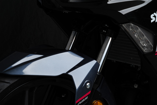 YAMAHA NVX (Scooter)
