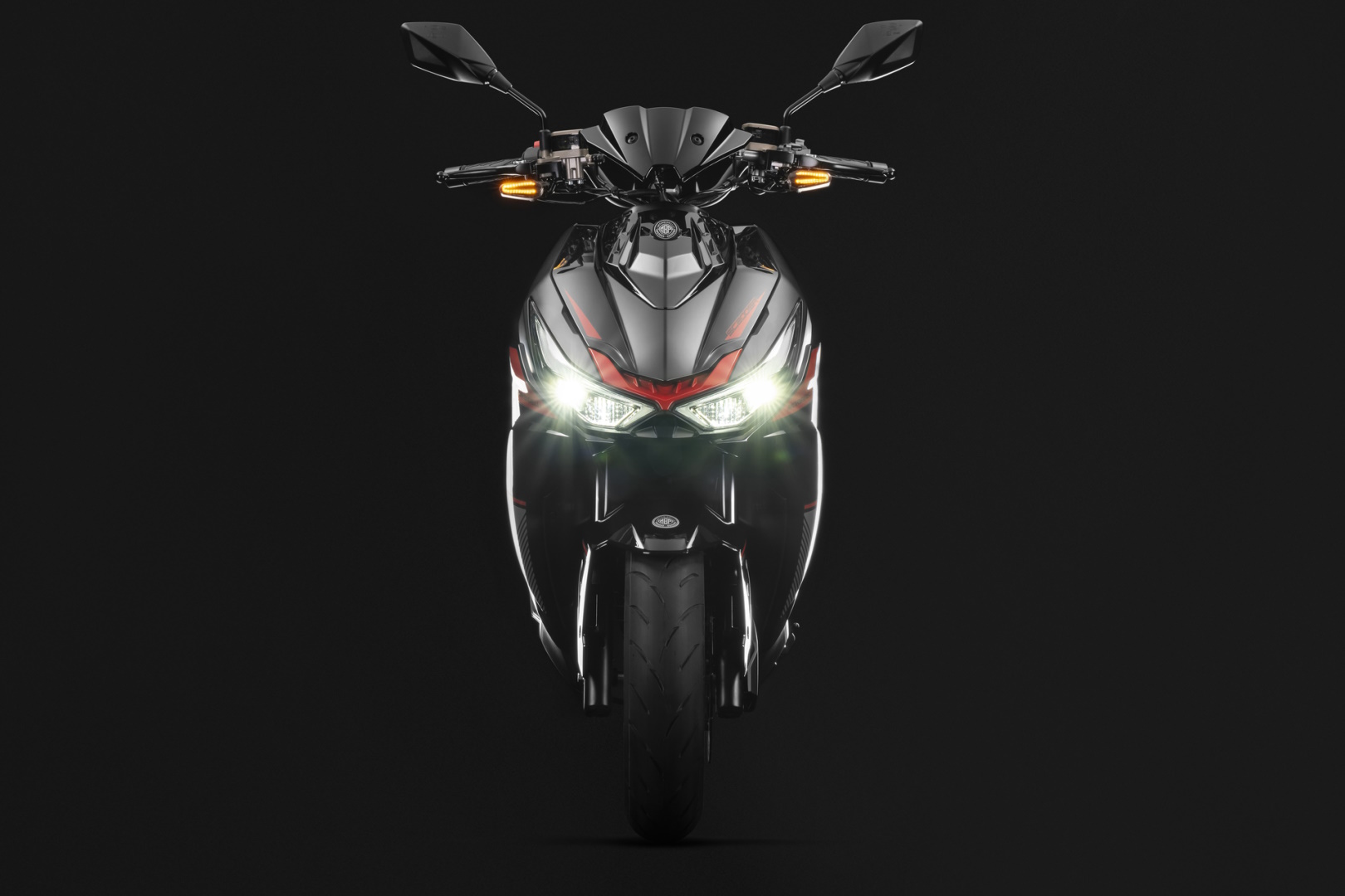 YAMAHA NVX (Scooter)